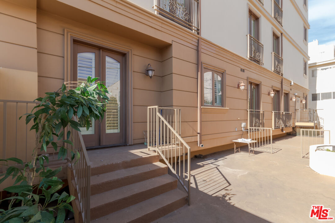 132 S Crescent Dr Unit: 103