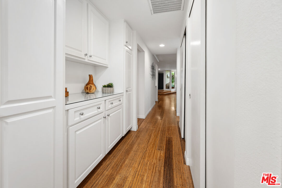 11687 Bellagio Rd Unit: 3