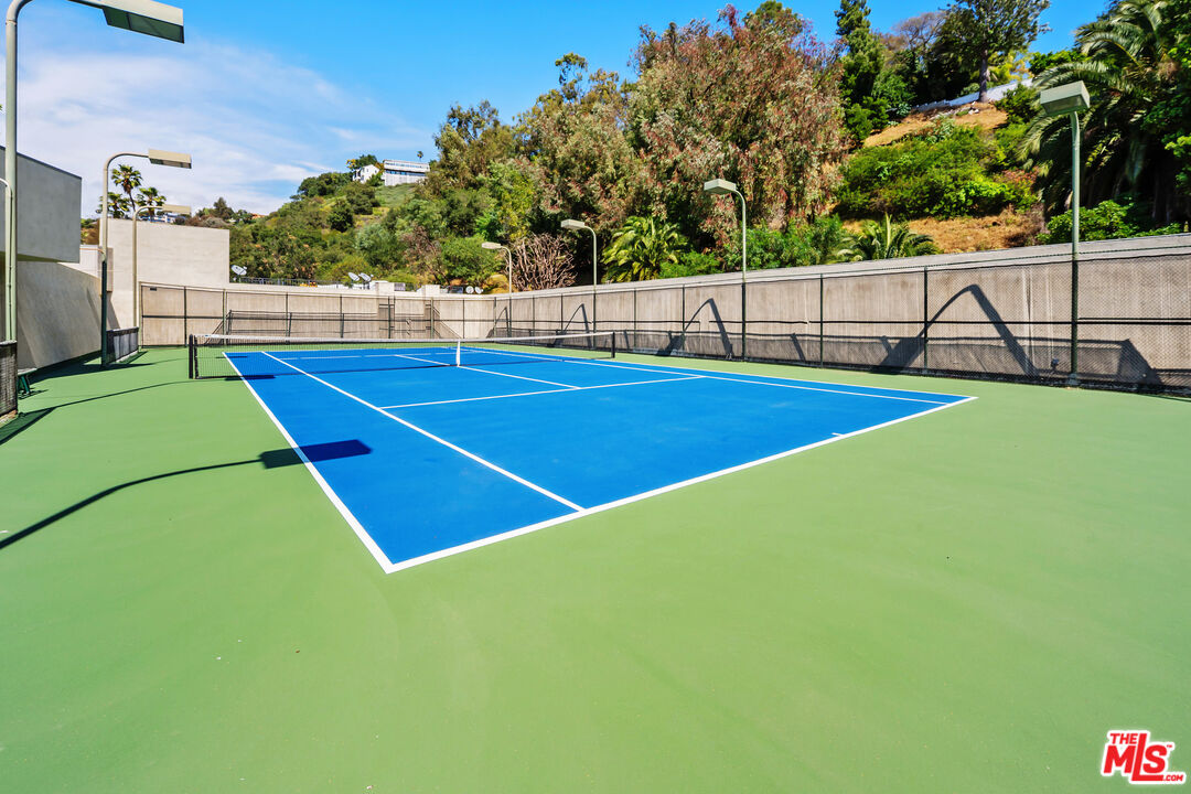 11687 Bellagio Rd Unit: 3