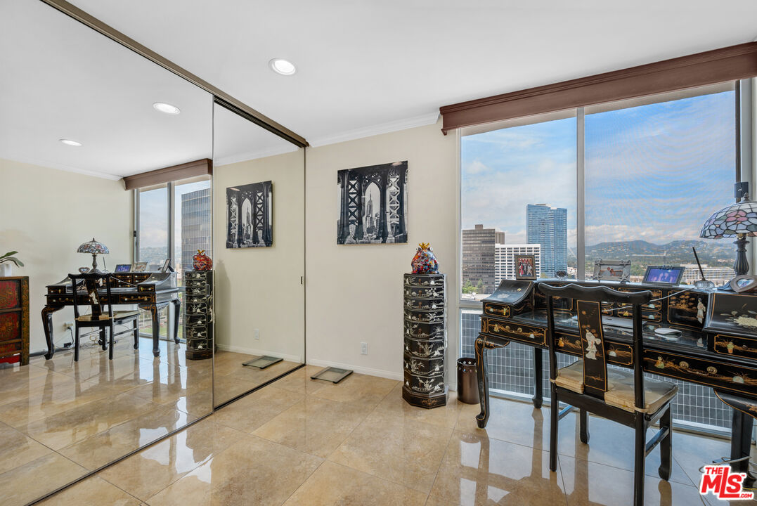 2160 Century Park Unit: 1712