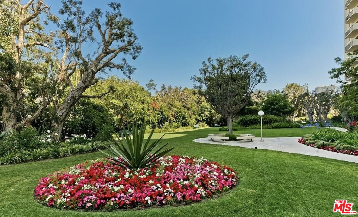 2160 Century Park Unit: 1712