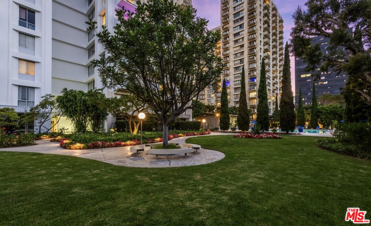 2160 Century Park Unit: 1712