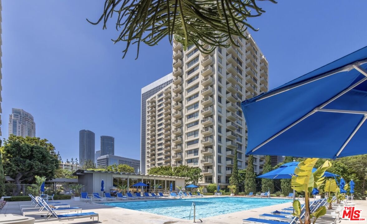 2160 Century Park Unit: 1712