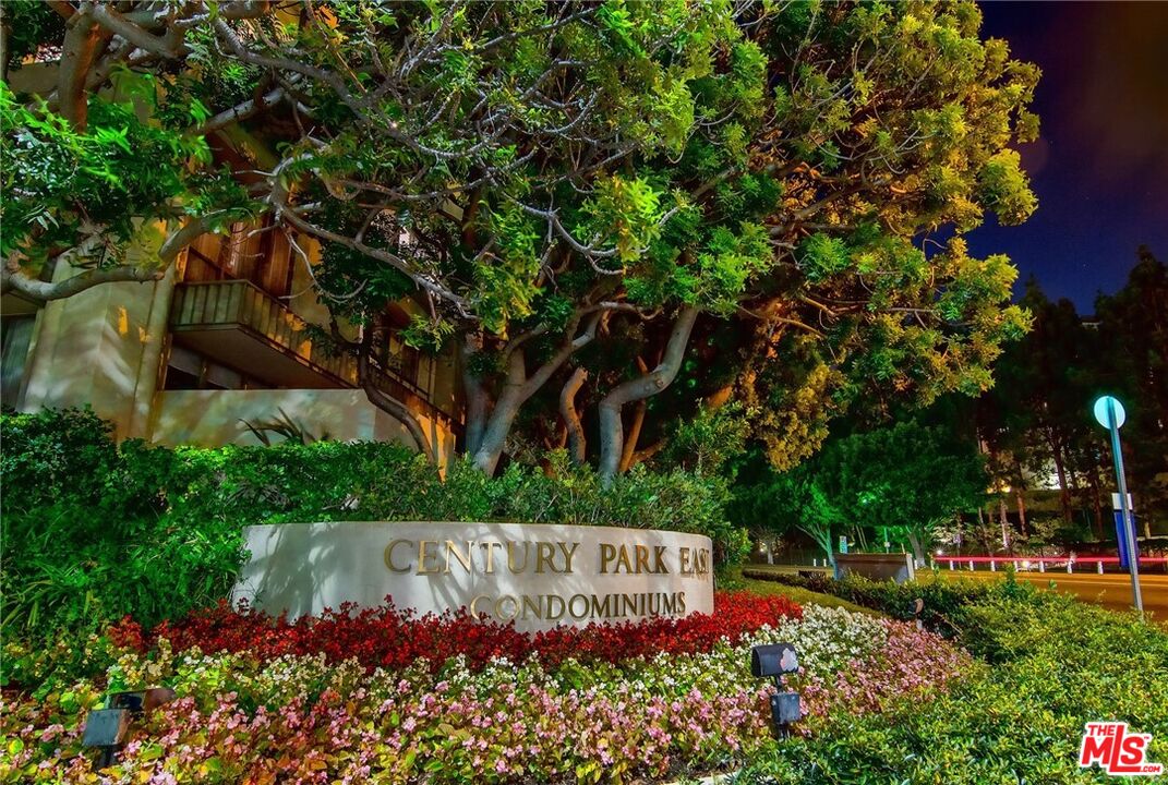 2160 Century Park Unit: 1712