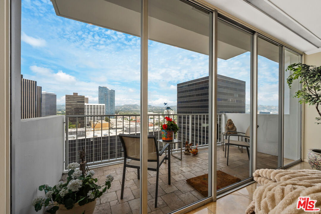 2160 Century Park Unit: 1712