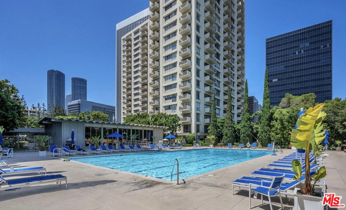 2160 Century Park Unit: 1712