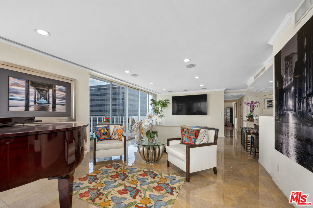 2160 Century Park Unit: 1712