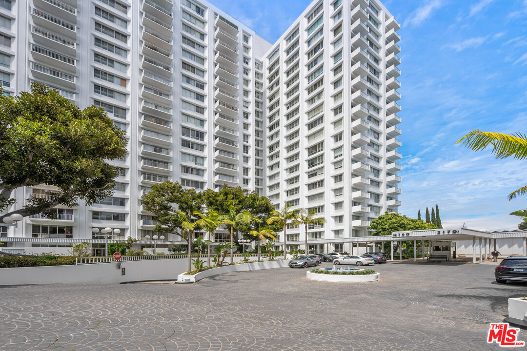 2160 Century Park Unit: 1712