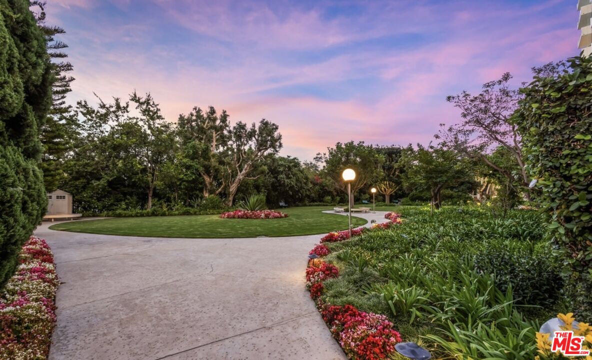 2160 Century Park Unit: 1712