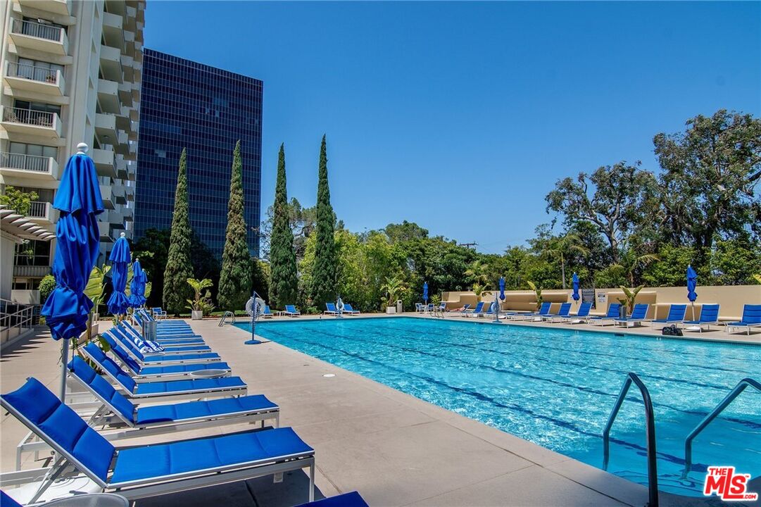 2160 Century Park Unit: 1712