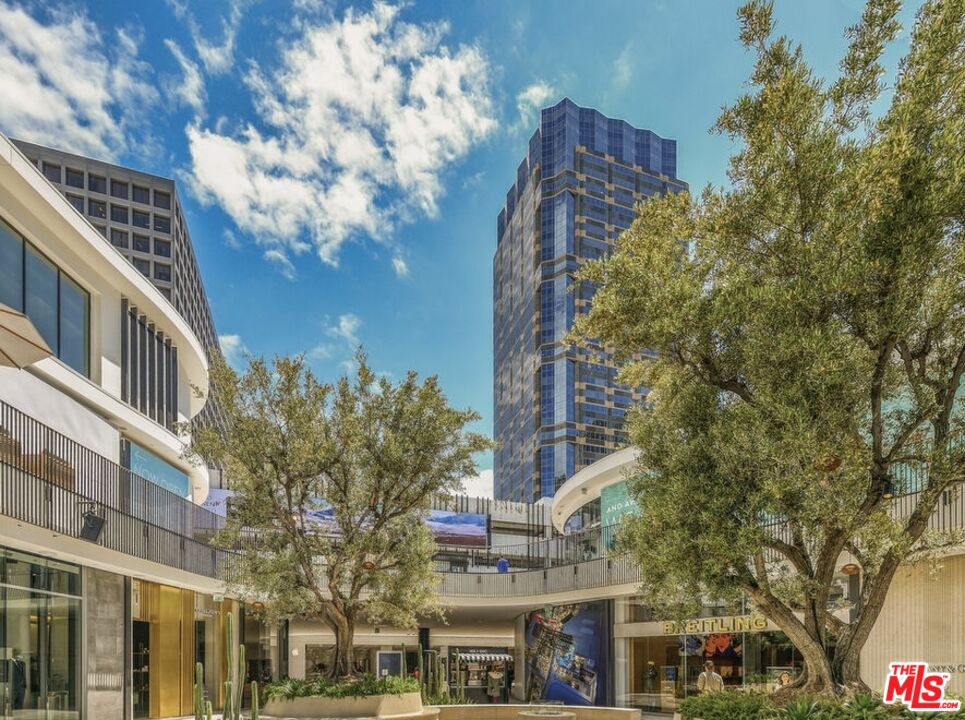 2160 Century Park Unit: 1712