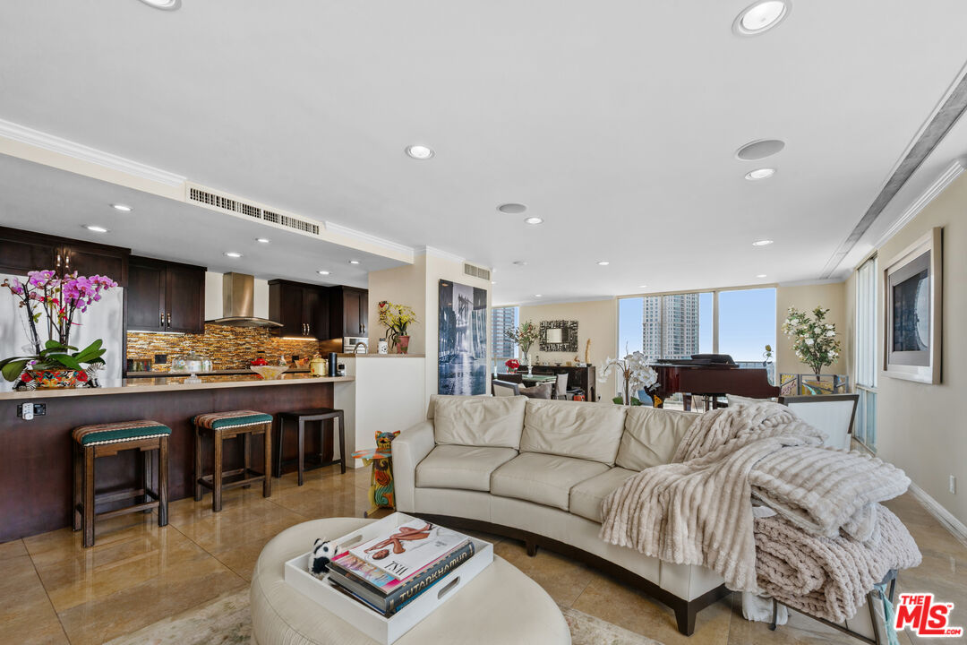 2160 Century Park Unit: 1712