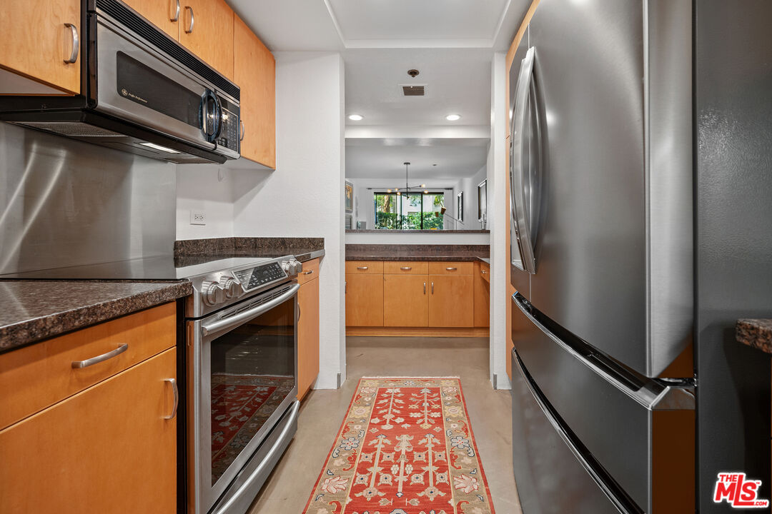 2960 Neilson Way Unit: 103