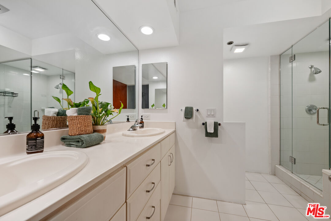 2960 Neilson Way Unit: 103