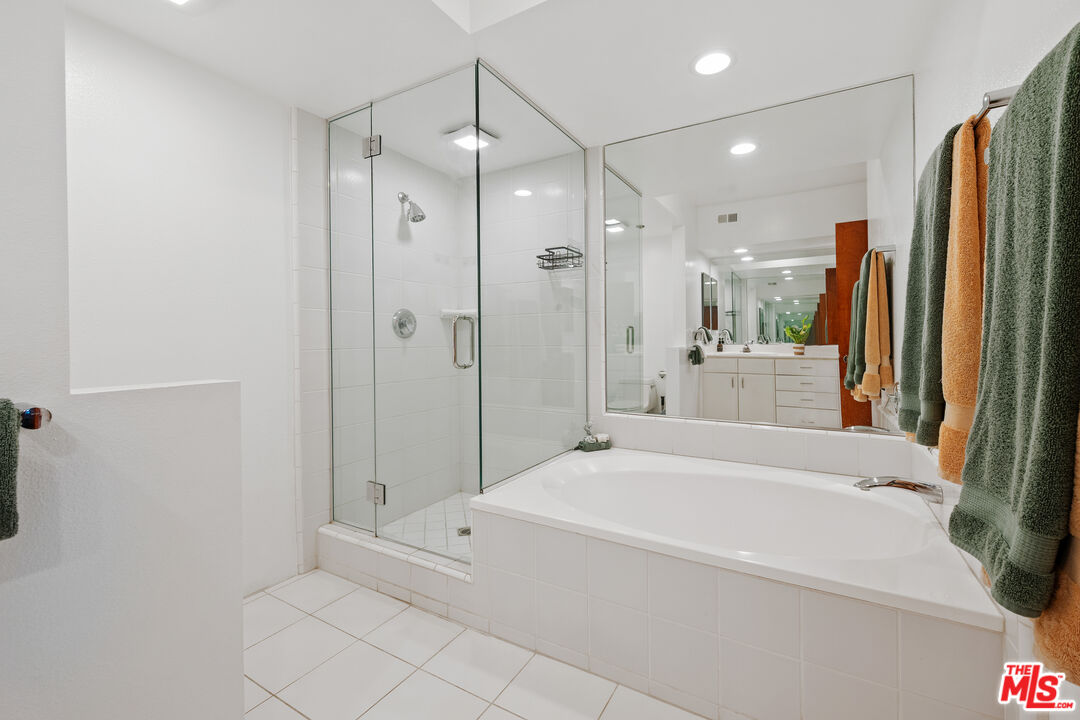 2960 Neilson Way Unit: 103