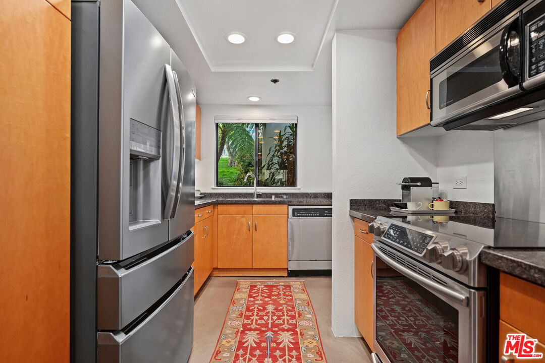 2960 Neilson Way Unit: 103