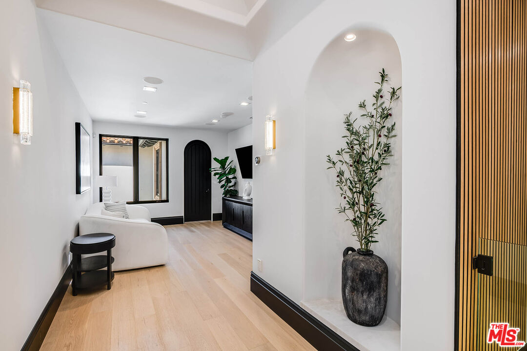 25201 Prado Del Misterio