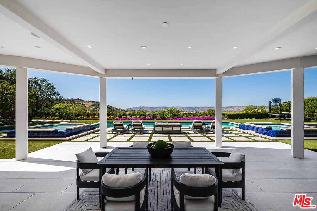 25201 Prado Del Misterio