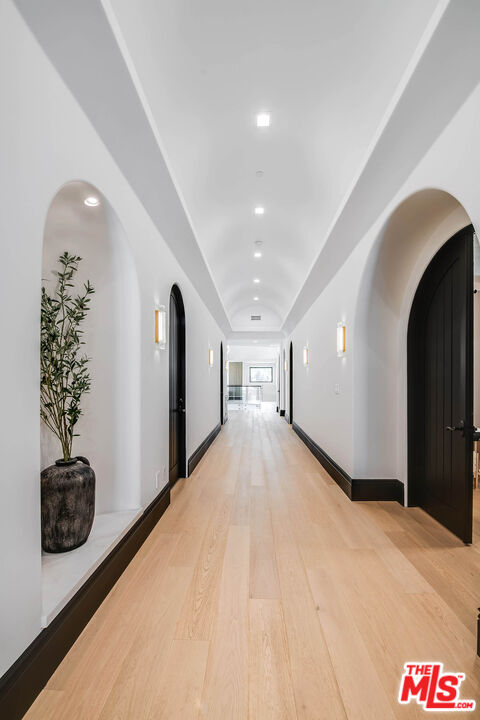 25201 Prado Del Misterio