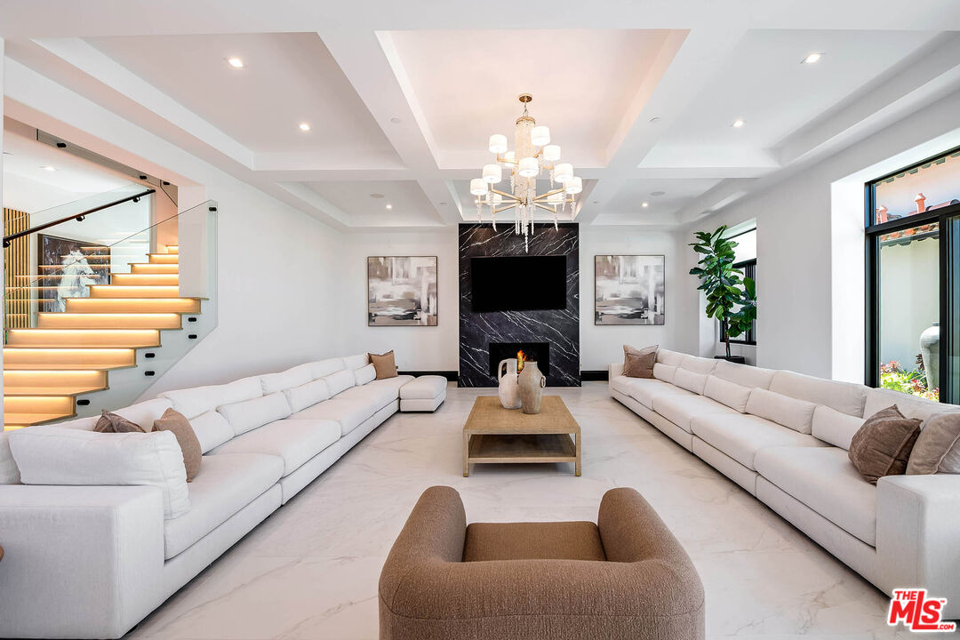 25201 Prado Del Misterio