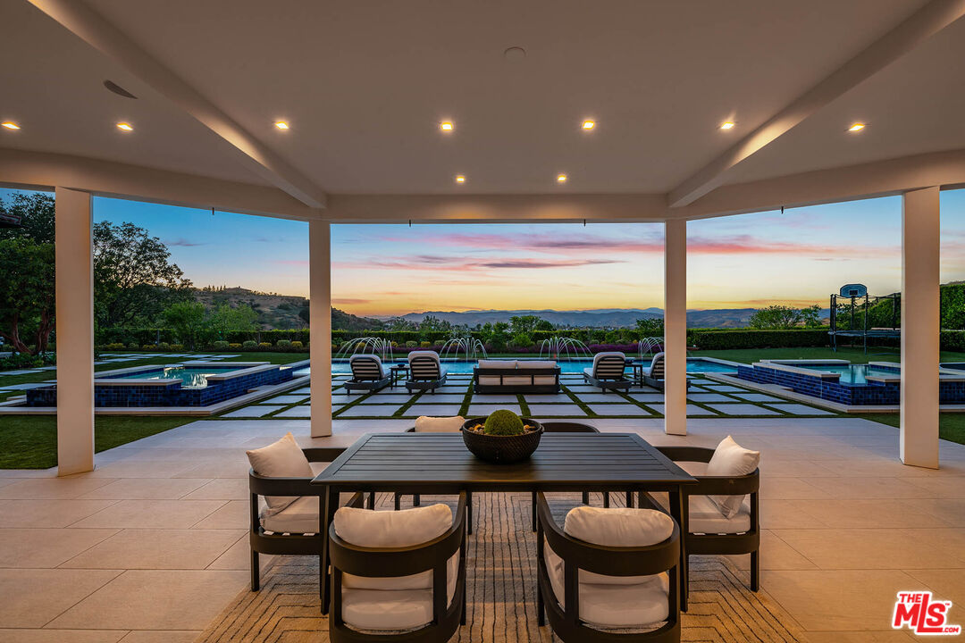 25201 Prado Del Misterio