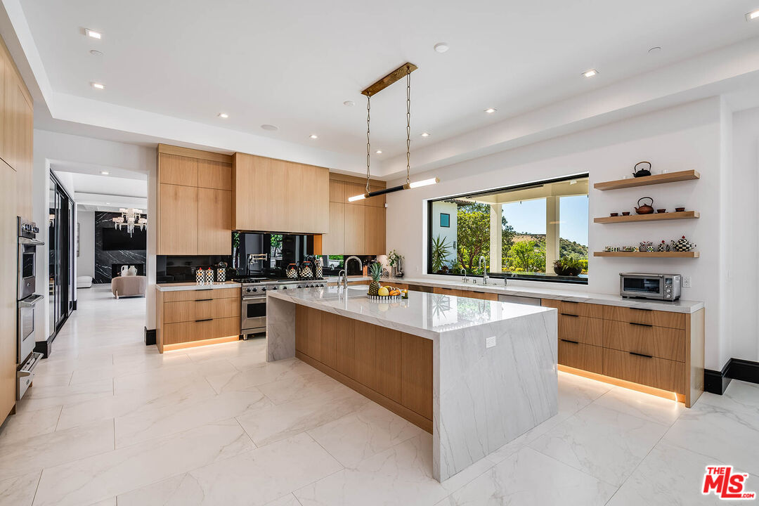 25201 Prado Del Misterio