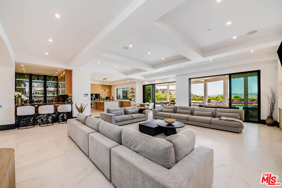 25201 Prado Del Misterio