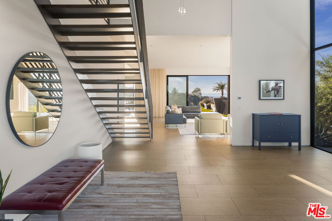 3337 Beverly Ranch Rd