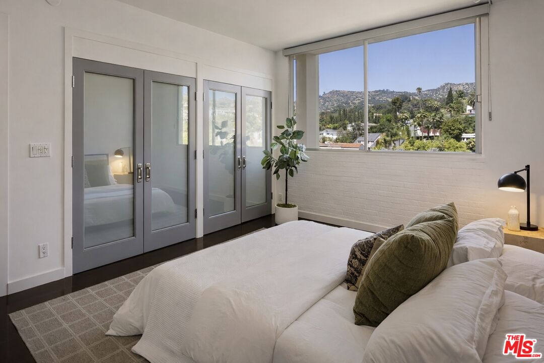 4455 Los Feliz Blvd Unit: 708