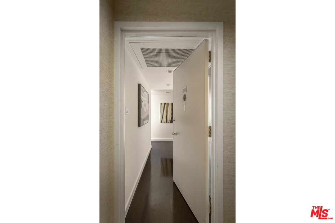 4455 Los Feliz Blvd Unit: 708
