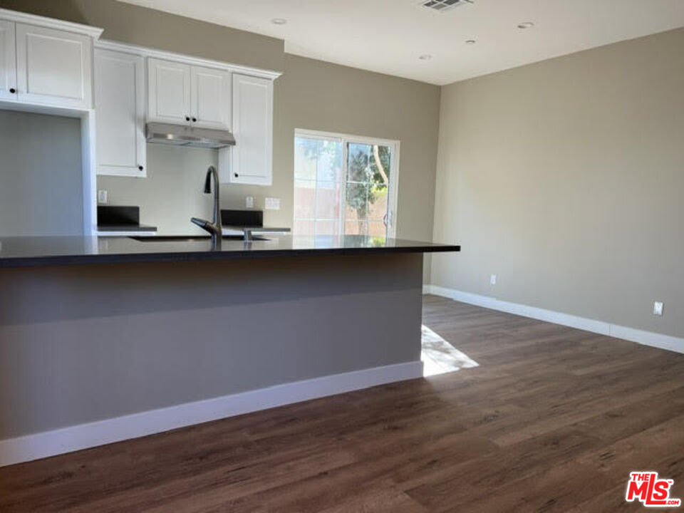 334 Stepney St Unit: C