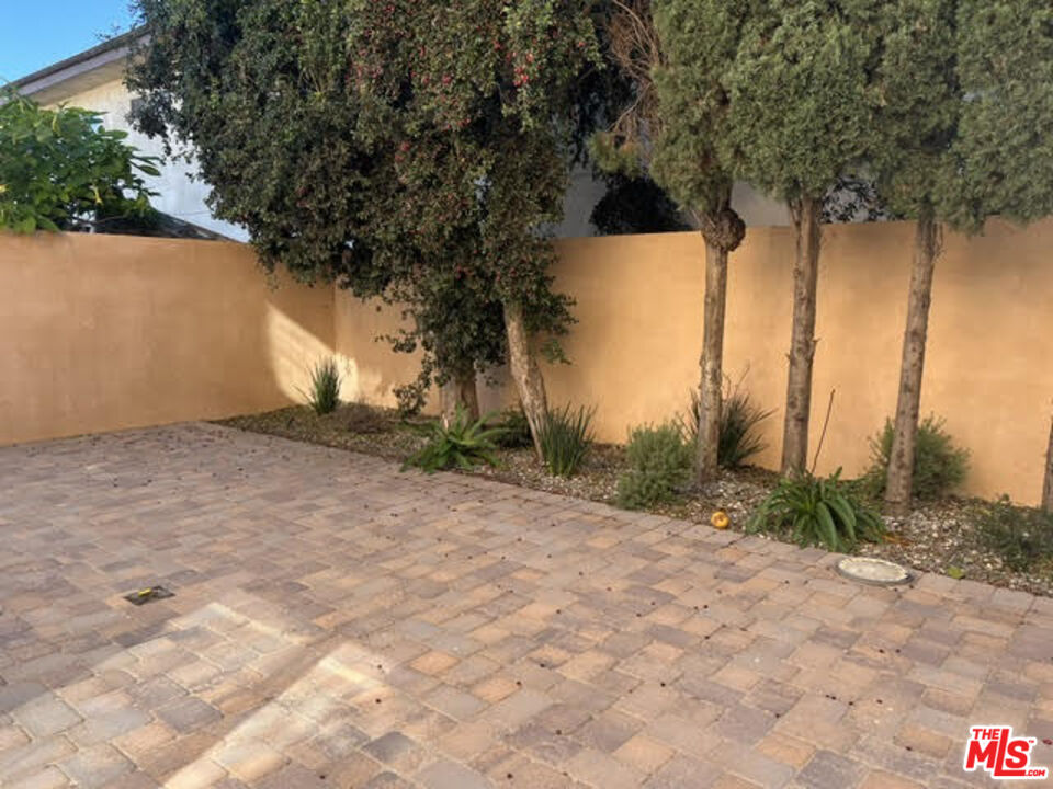 334 Stepney St Unit: C