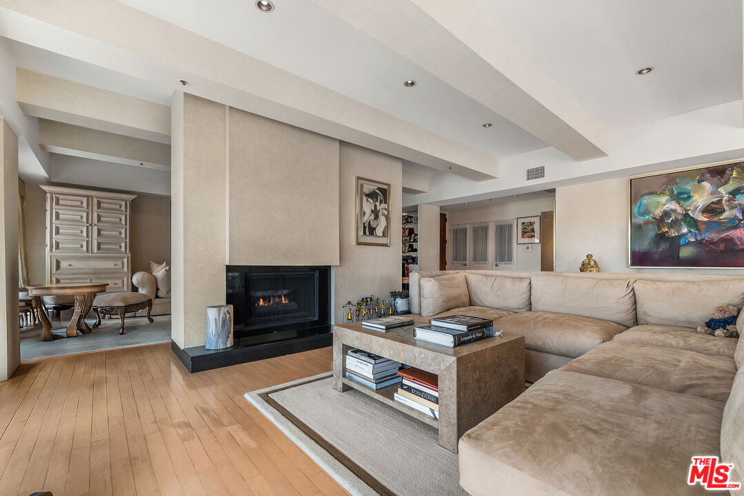 10790 Wilshire Blvd Unit: 1001