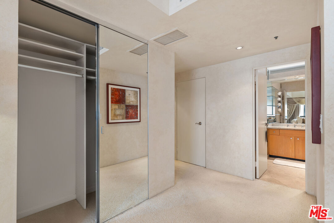 10790 Wilshire Blvd Unit: 1001