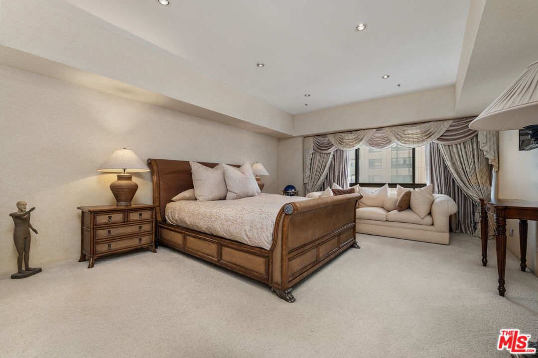 10790 Wilshire Blvd Unit: 1001