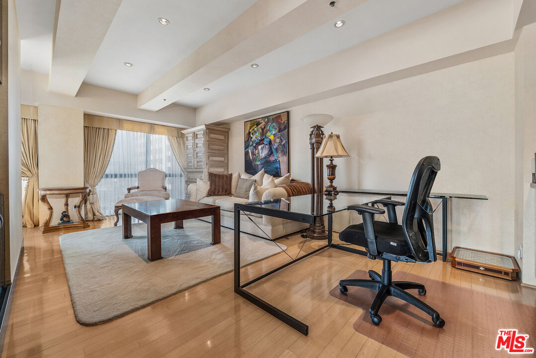 10790 Wilshire Blvd Unit: 1001