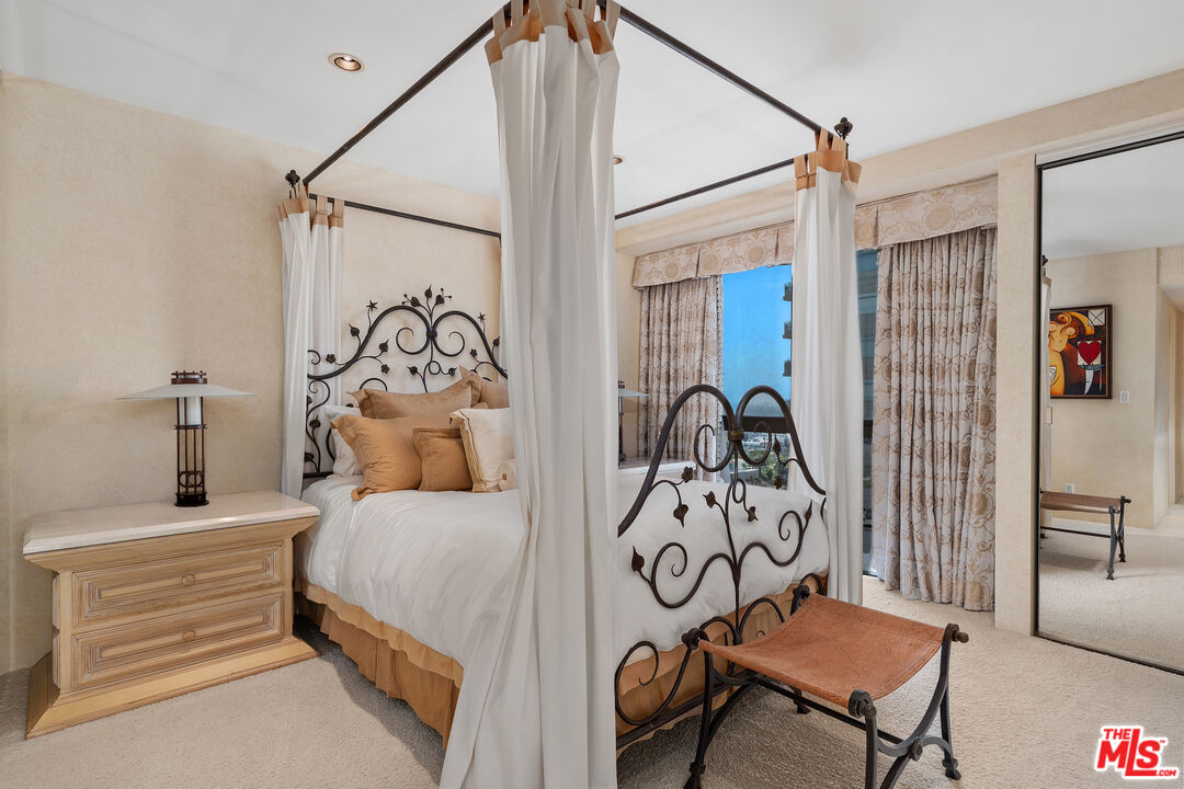 10790 Wilshire Blvd Unit: 1001