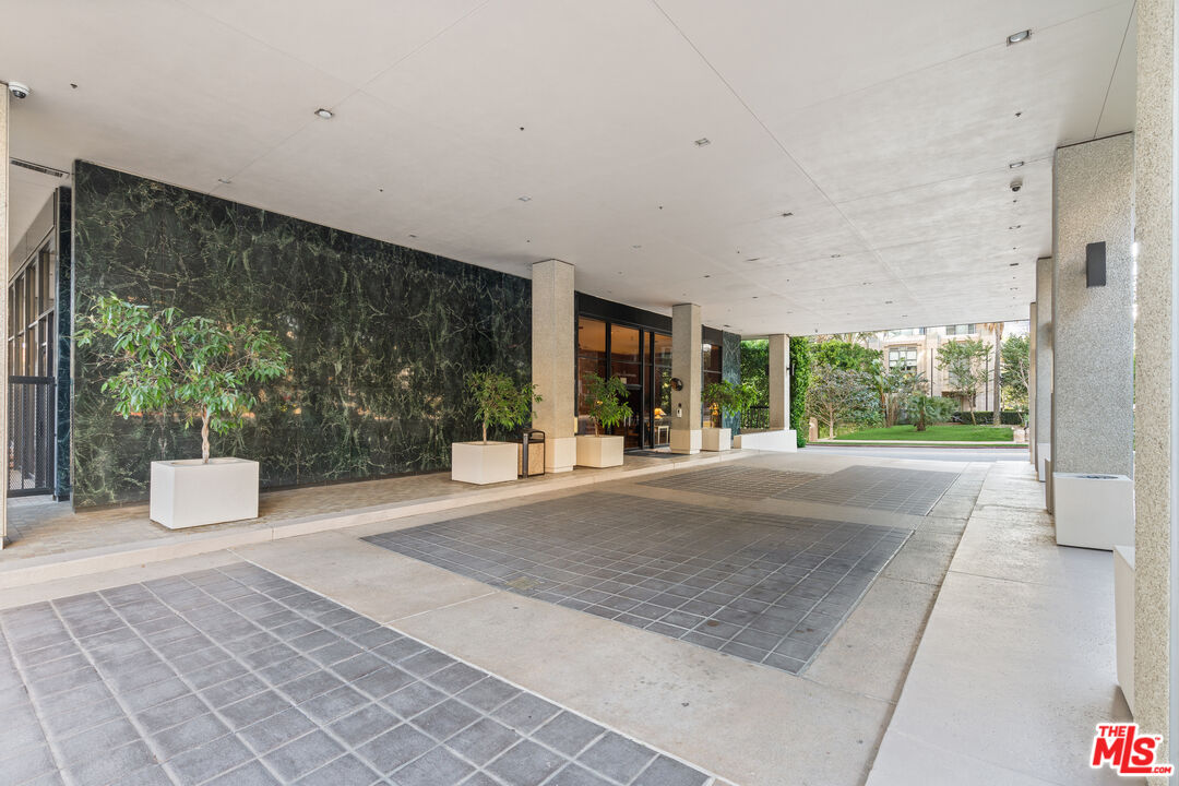 10790 Wilshire Blvd Unit: 1001