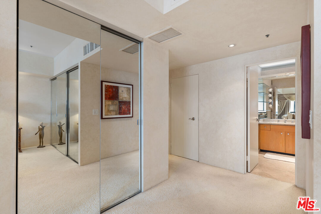 10790 Wilshire Blvd Unit: 1001