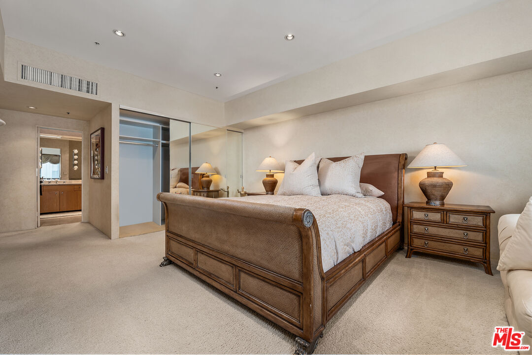 10790 Wilshire Blvd Unit: 1001