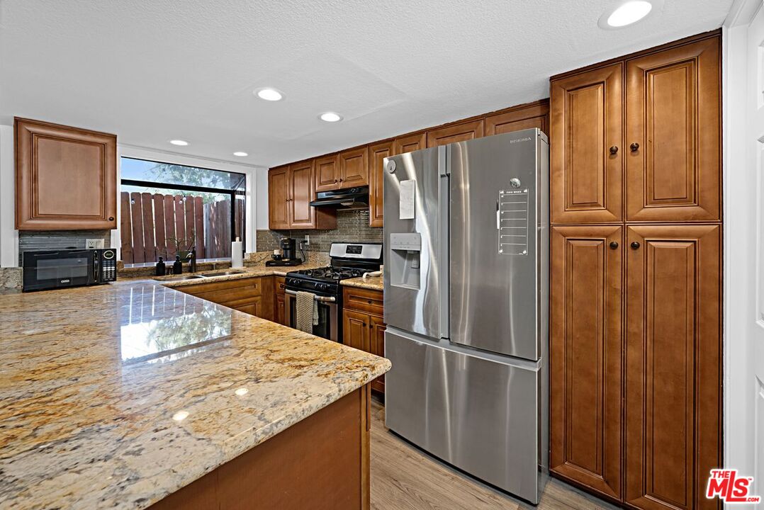 620 W Hyde Park Blvd Unit: 117