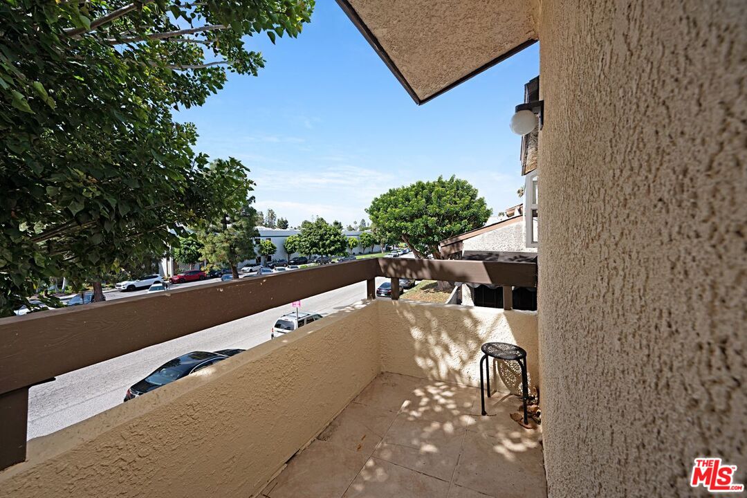 620 W Hyde Park Blvd Unit: 117