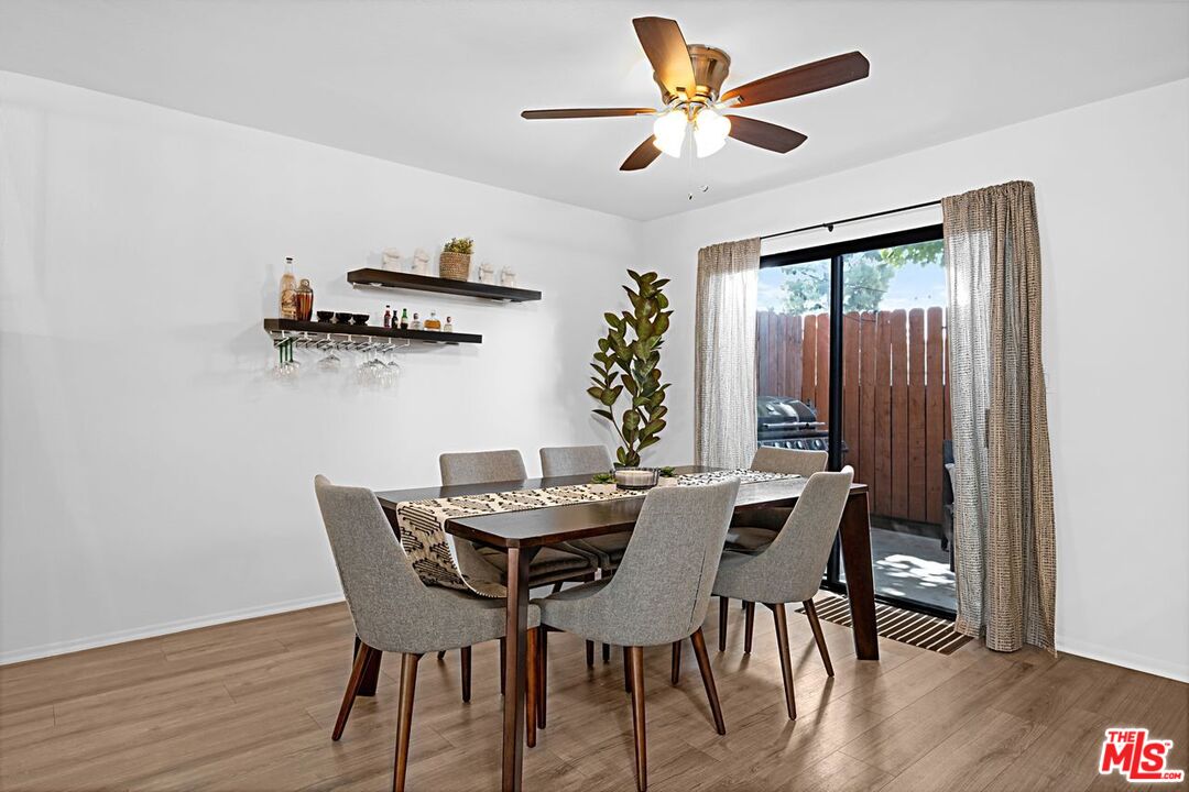 620 W Hyde Park Blvd Unit: 117