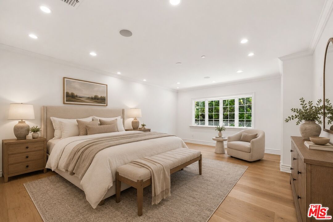 1725 Loma Vista Dr