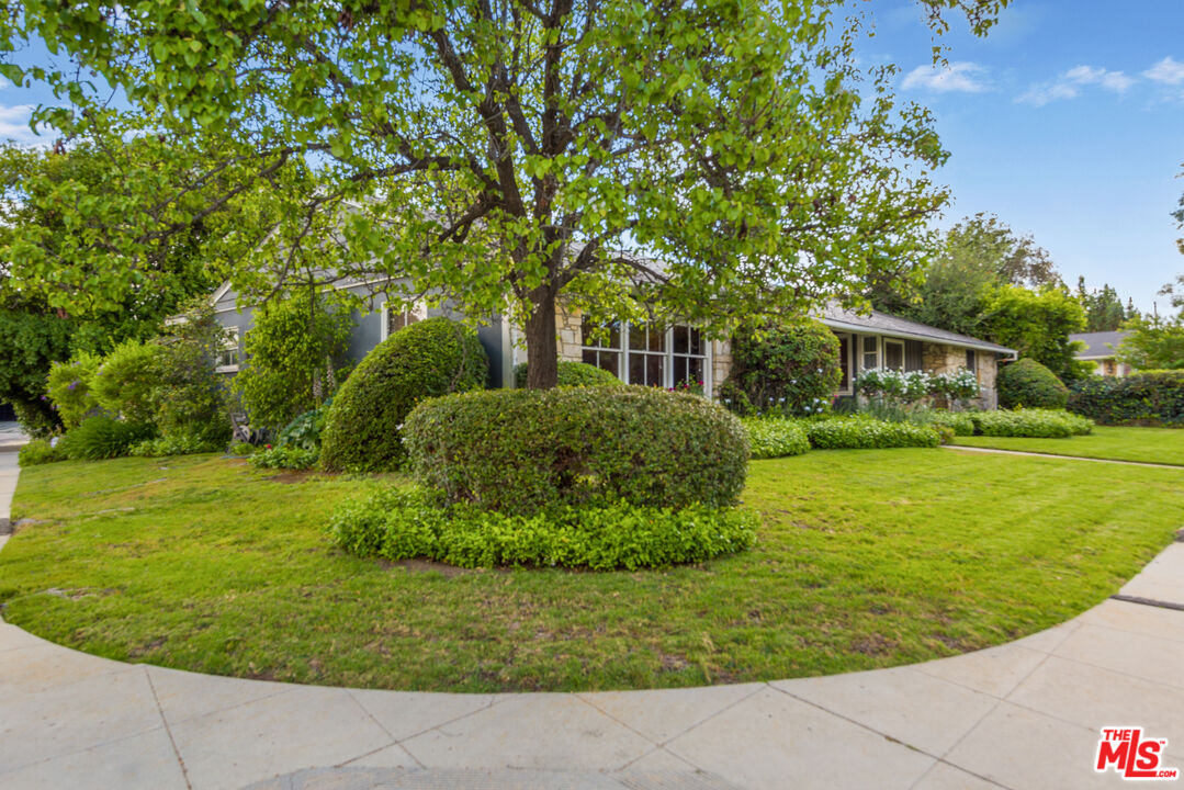 4944 Texhoma Ave