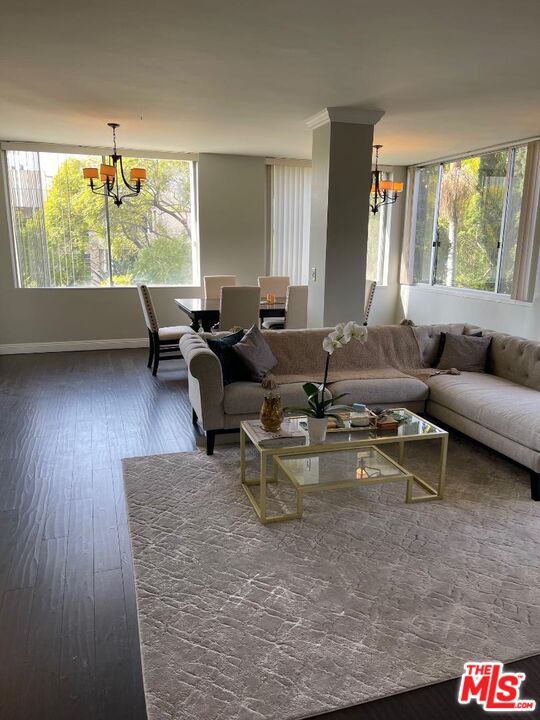 412 N Palm Dr Unit: 302