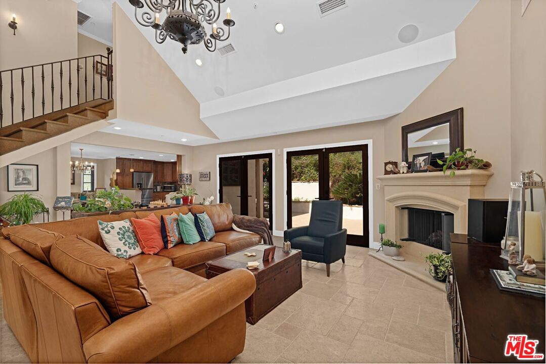 3645 Longview Valley Rd