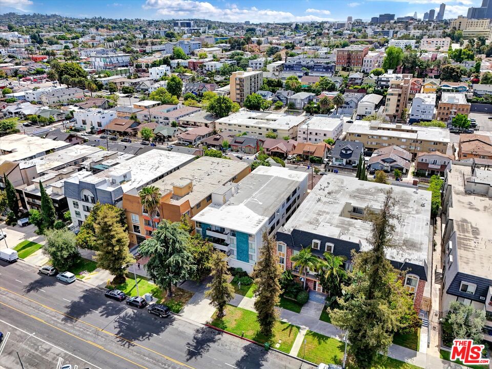 244 S La Fayette Park Pl Unit: 205