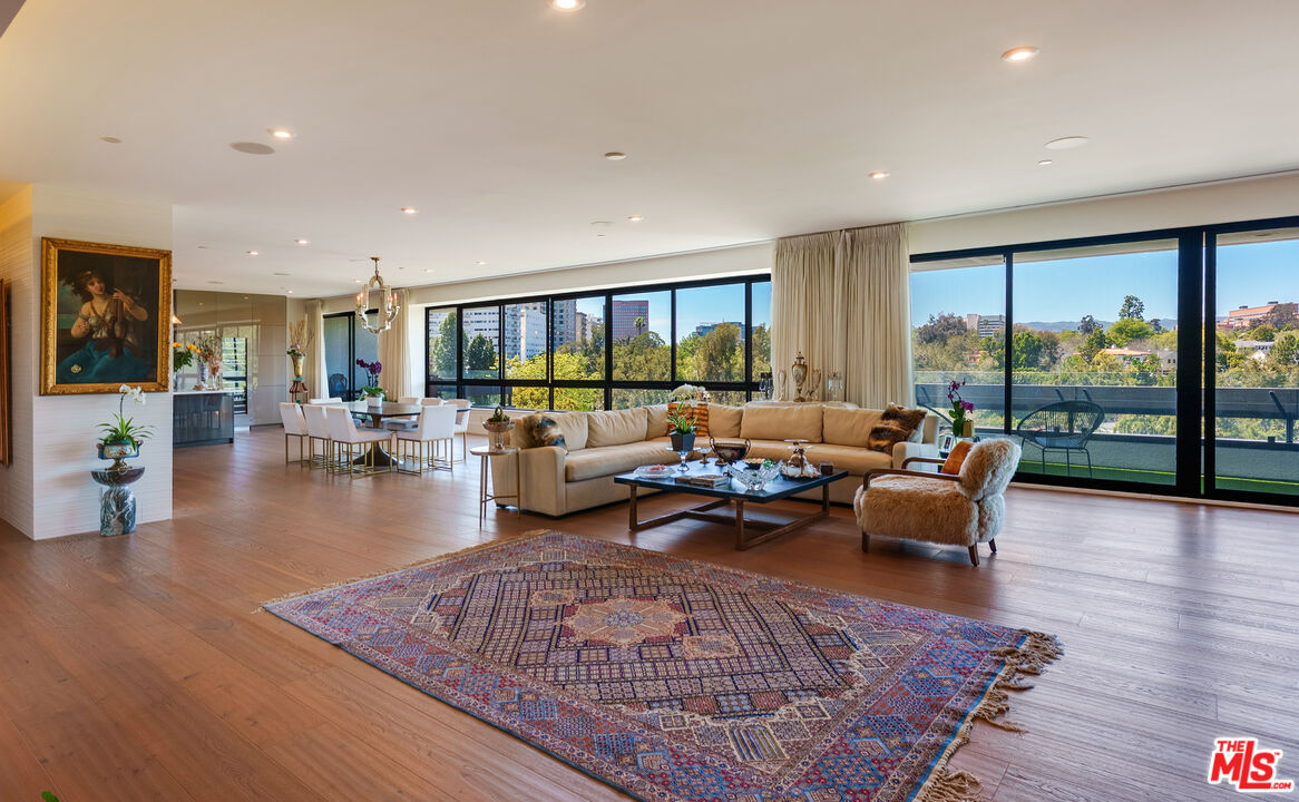 10551 WILSHIRE Unit: 702/703