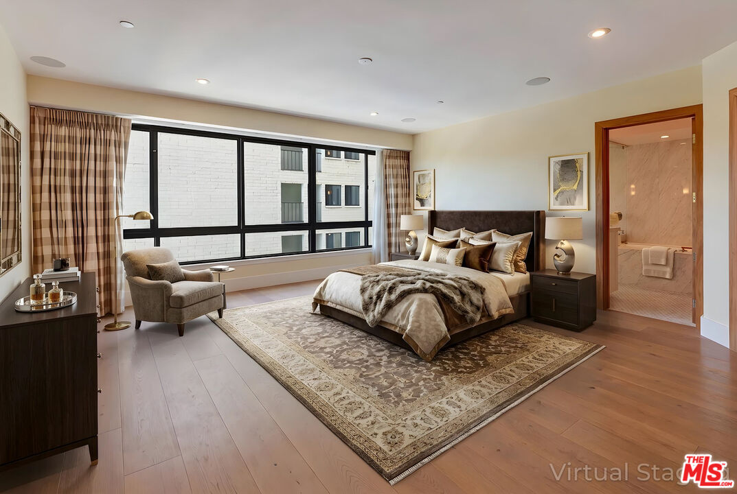 10551 WILSHIRE Unit: 702/703